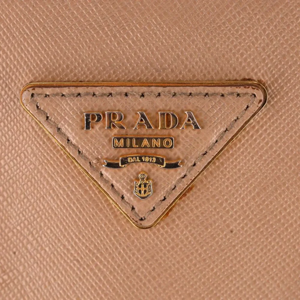 Prada delivery duty
